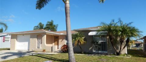 Building Photo - 2052 Norfolk Dr