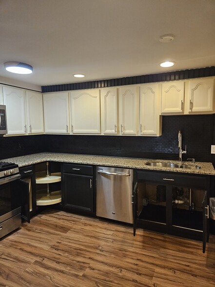 Building Photo - 4207 7th St NW