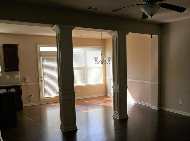 Building Photo - 2424 Sardis Chase Ct