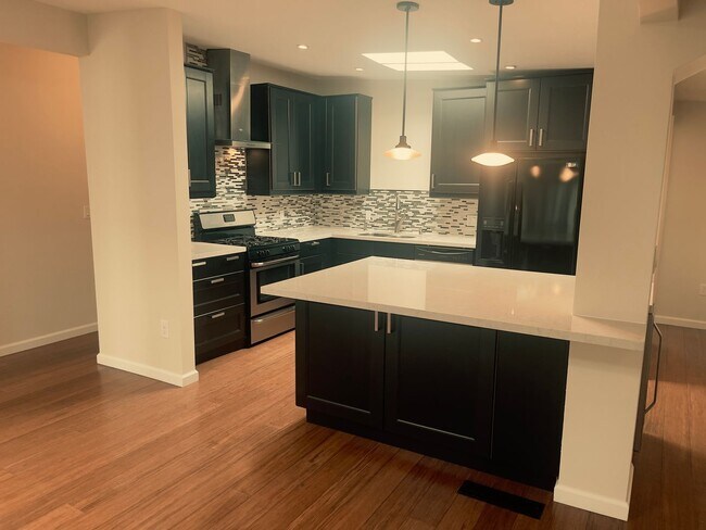 Building Photo - Beautifully Remodeled 3BD/2BA Sunnyvale Home with Designer Kitchen & Private Backyard