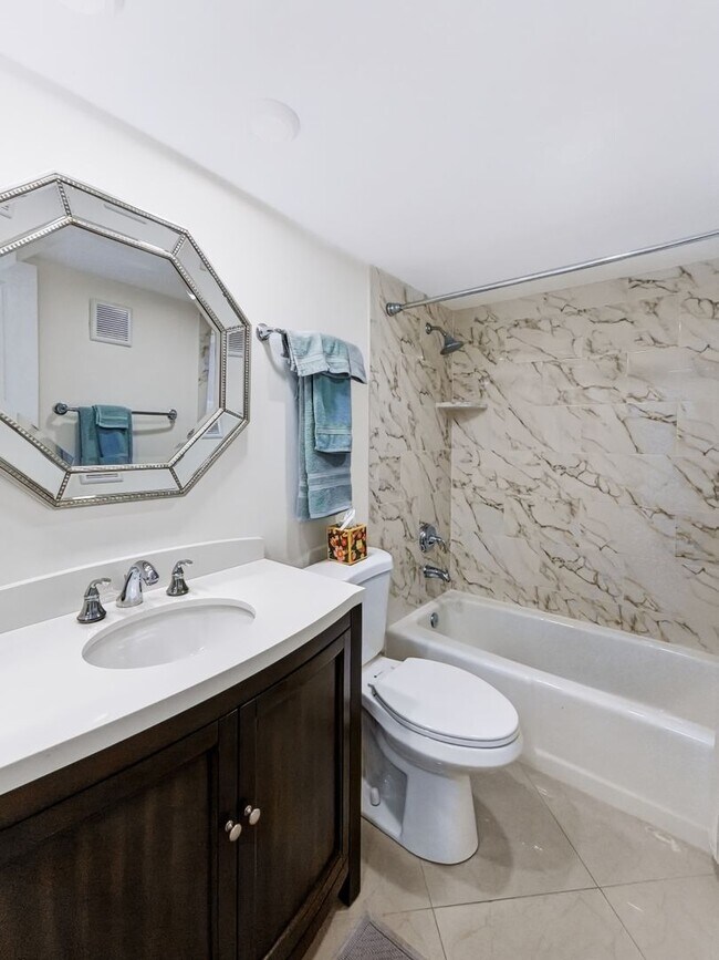 Building Photo - 3370 10th St N