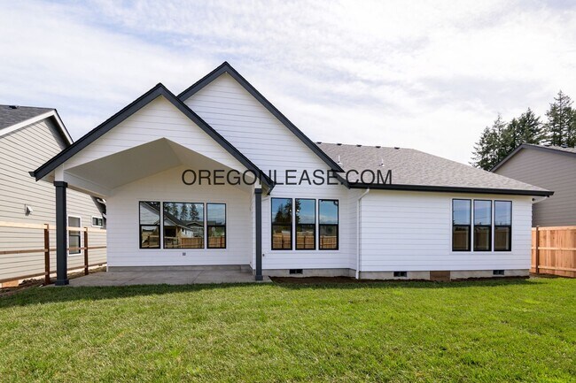 Building Photo - Gorgeous New Construction in Brand New Veneta Subdivision