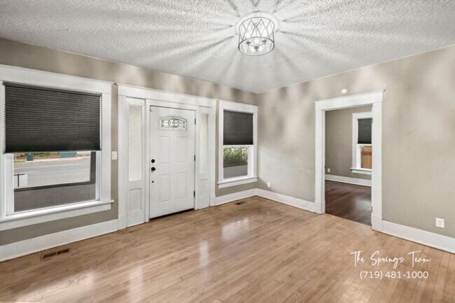 Building Photo - 1130 W Colorado Ave