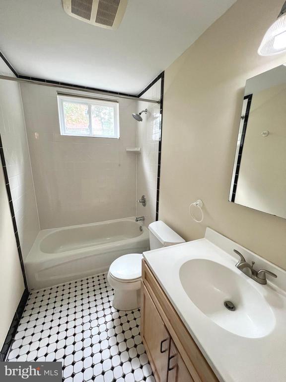 Building Photo - 1312 Kurtz Rd