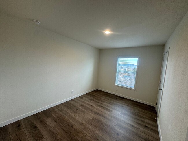 Building Photo - 315 Gerdes Ave