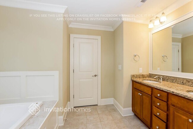 Building Photo - 302 Keener Blvd