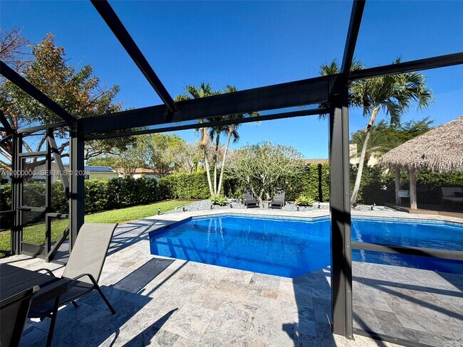 Building Photo - 5704 SW 116th Ave