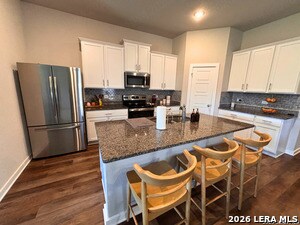 Building Photo - 6930 Emerald Valley