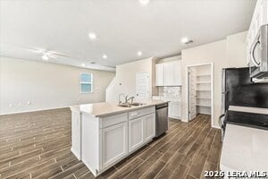 Building Photo - 2521 Ayers Dr