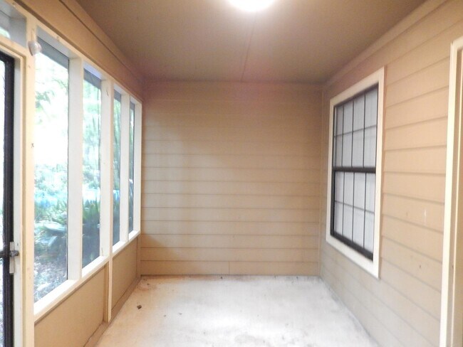 Building Photo - 3335 Sedona Rd