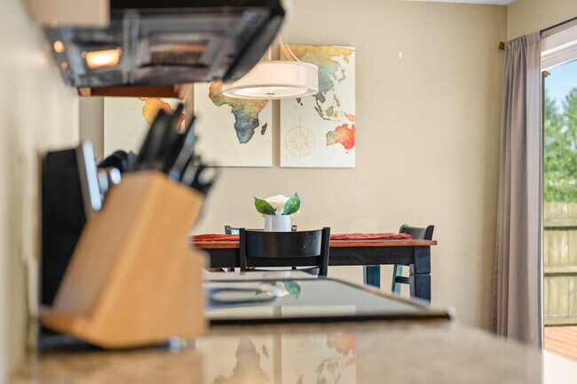 Building Photo - 2913 13th St