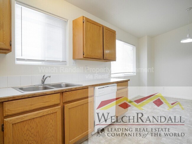 Building Photo - 745 30th St