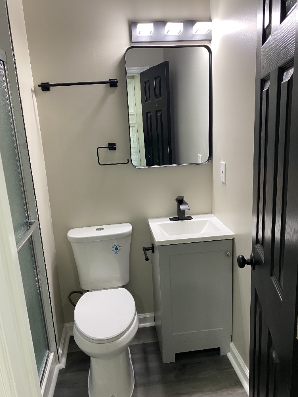 Building Photo - 2123 Sinclair Ln