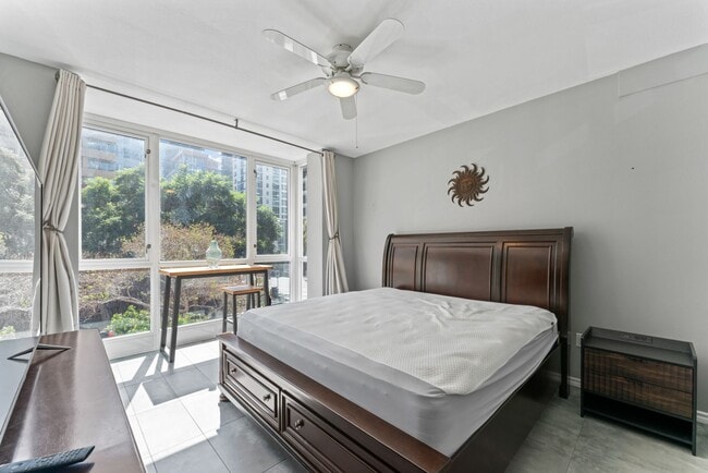 Building Photo - San Diego- Downtown- La Vita – Little Italy Condo- Split Level Style Move-In Special