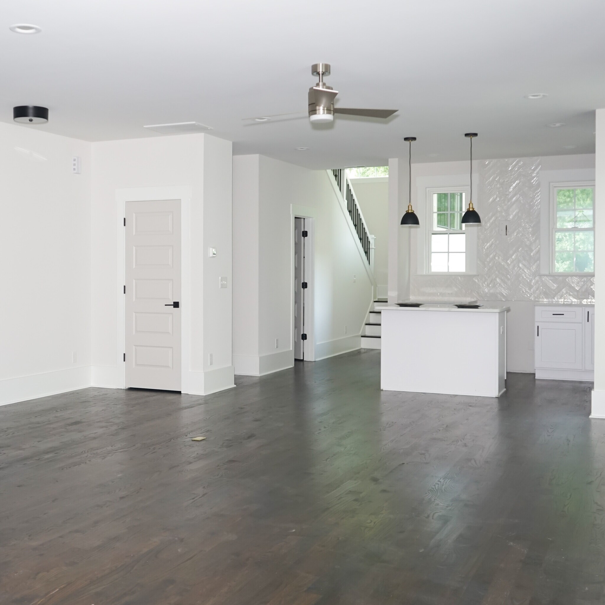 Building Photo - 1003 Parkwood Ave