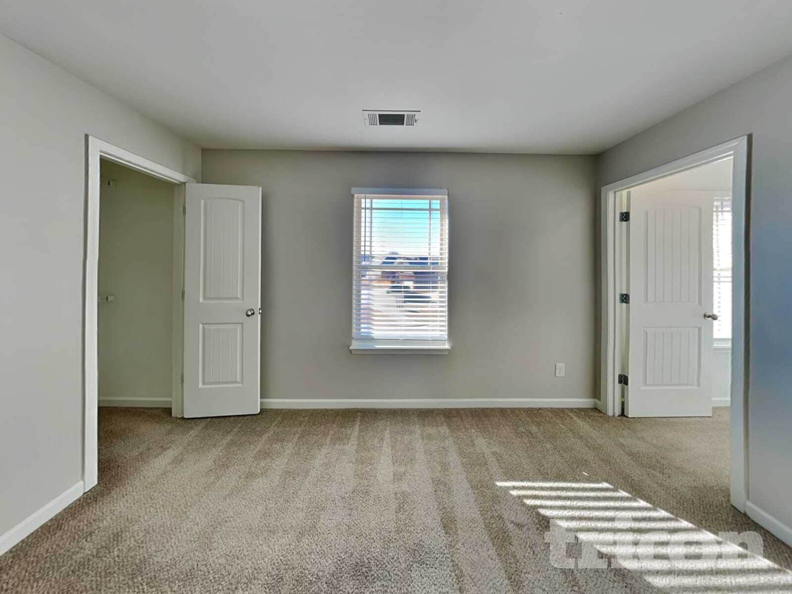 Building Photo - 424 Hyder Ct