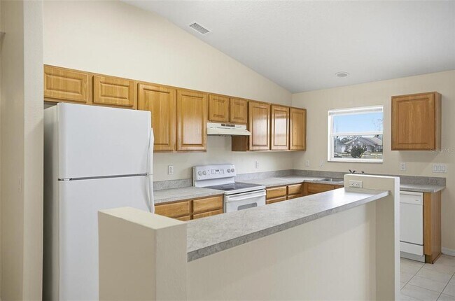 Building Photo - 166 Plainview Dr