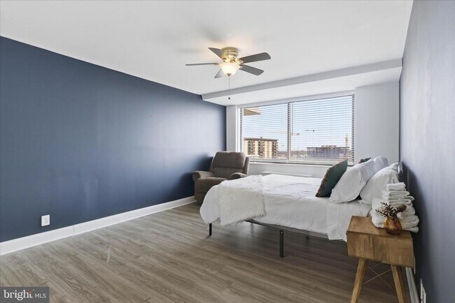 Building Photo - 301 N Beauregard St