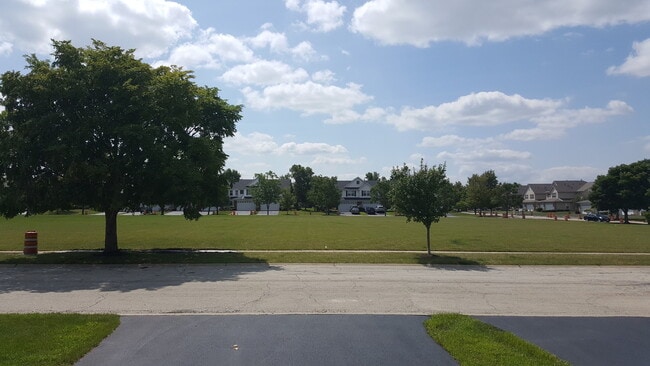 Building Photo - 371 McGrath Dr