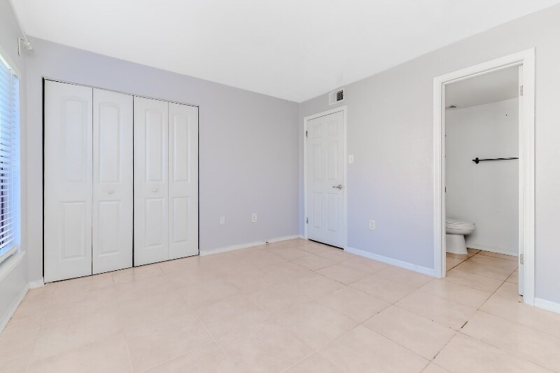 Building Photo - 1515 Huntington Ln