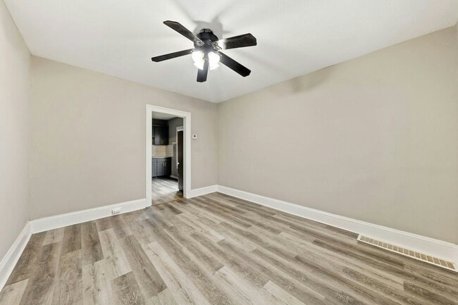 Building Photo - 2233 Bunts Rd