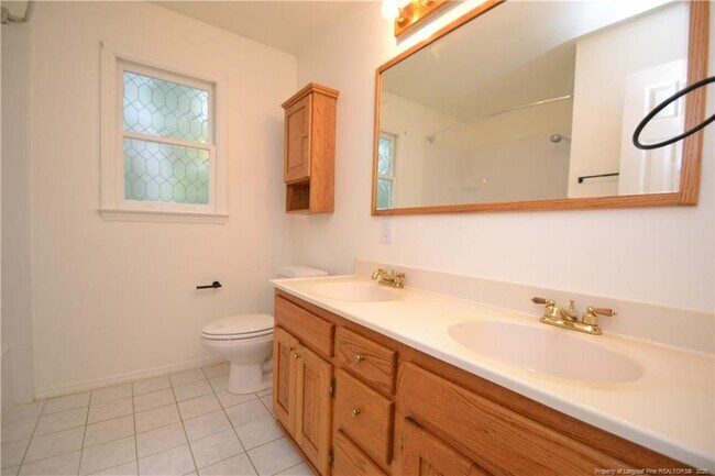Building Photo - 1436 Lake Pine Dr
