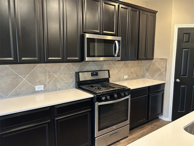 Building Photo - 2363 Timberland Country Dr