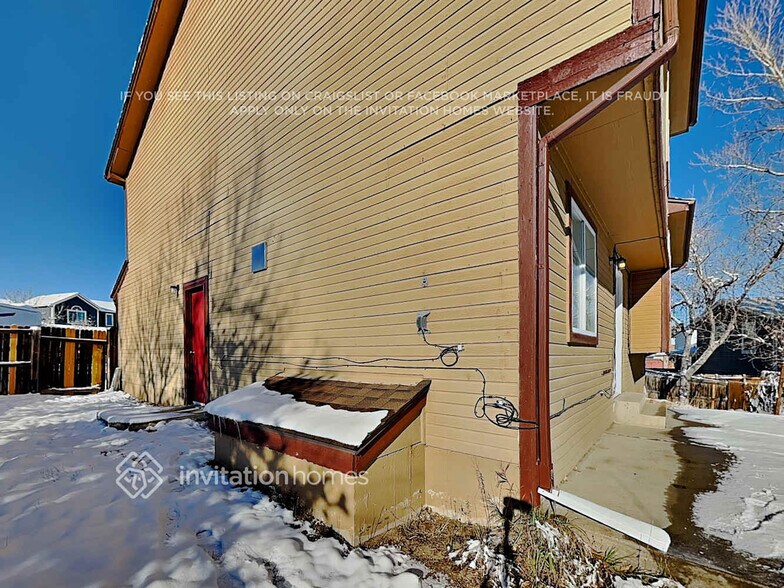 Building Photo - 8661 Red Clover Ct