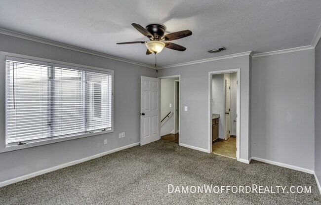 Building Photo - 34 Park Crest Pl