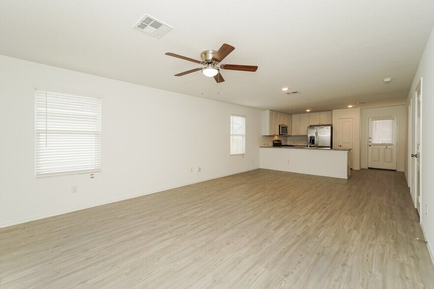 Building Photo - 14640 Greenfield Ml