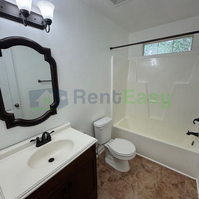 Building Photo - 1029 Keltic Cir