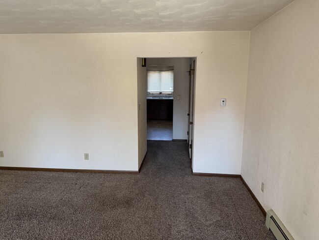 Building Photo - 302 S John St