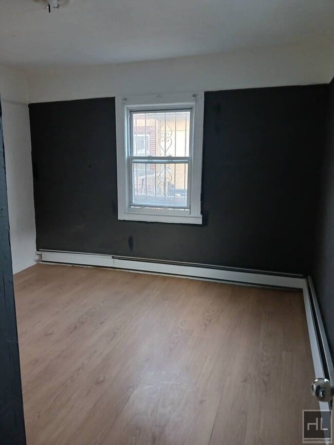 Building Photo - 128 STREET