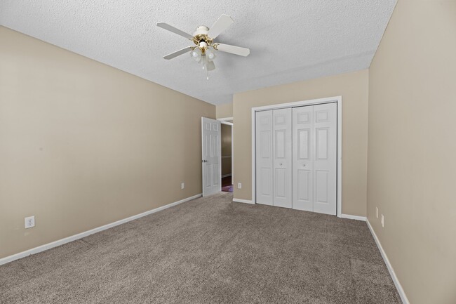 Building Photo - 104 Monterey Cir