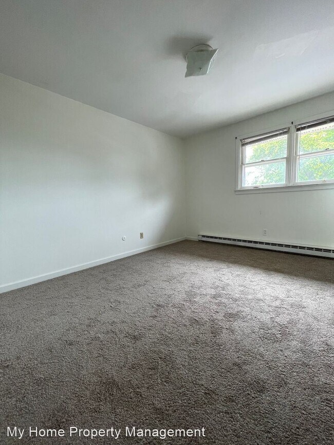 Building Photo - 2 br, 1 bath House - 1073 Donegal Springs Rd