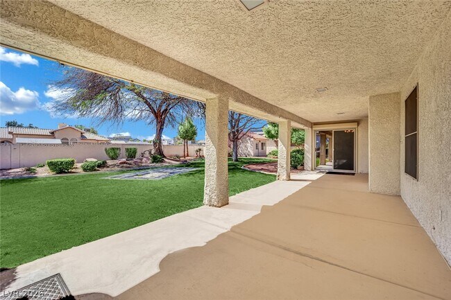 Building Photo - 7595 W Camero Ave