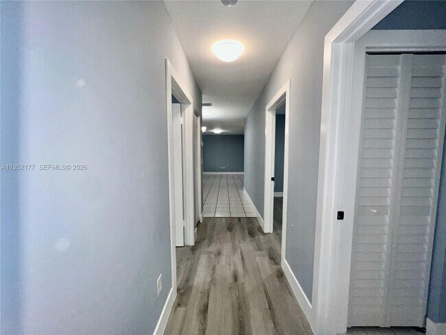 Building Photo - 3297 SW 26th St