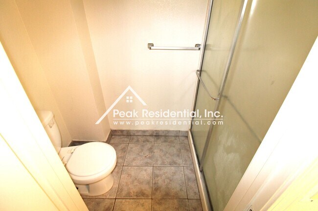 Building Photo - Spacious 3bd/2.5ba Home near Bell & Dry Creek Road