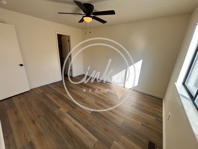 Building Photo - 1377 Village Way