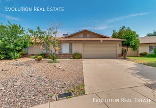 Building Photo - 3100 S Kachina Dr