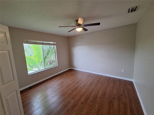 Building Photo - 27854 Breakers Dr