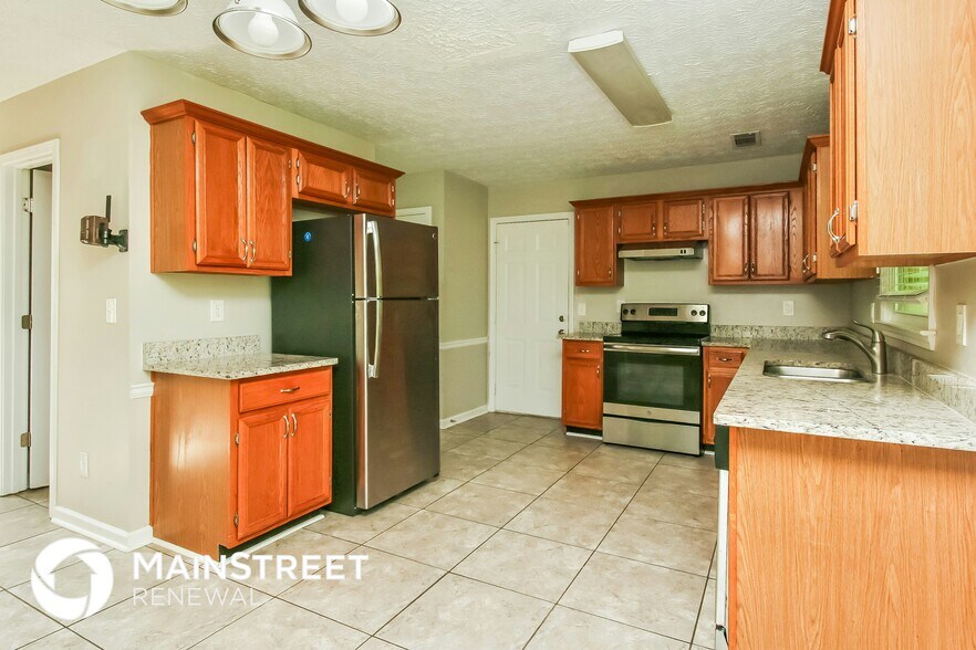 Building Photo - 35 Willow Tree Terrace