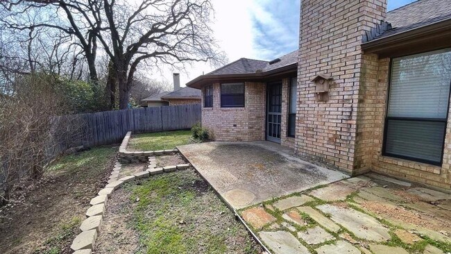 Building Photo - 4916 Timberview Dr