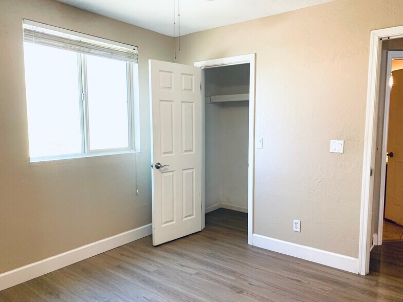 Building Photo - 13035 N 34th St