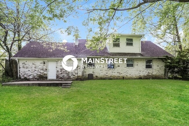Building Photo - 4 Bedroom Pet-Friendly Home in INDIANAPOLIS, IN with Main Street Renewal