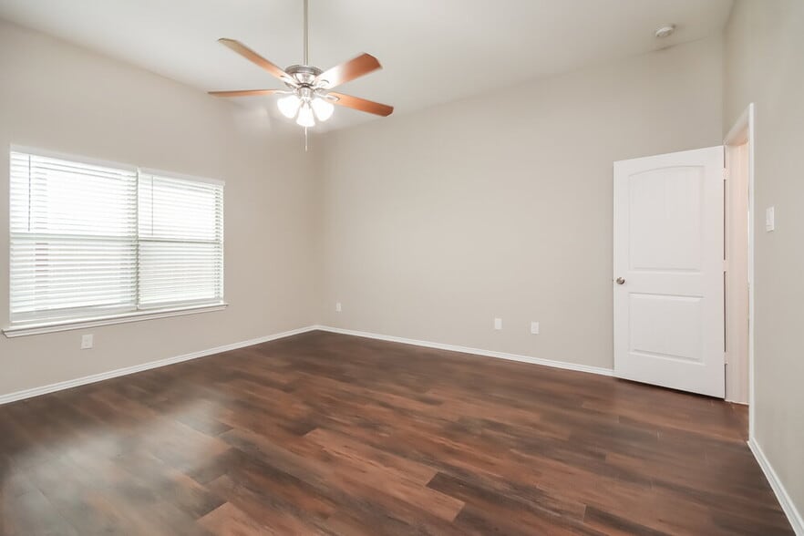 Building Photo - 2122 Harvey Brown School Dr