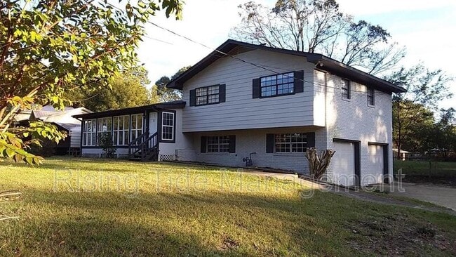 Primary Photo - 1008 Normandale Cir