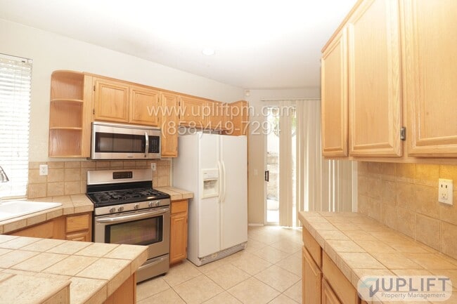 Building Photo - 3 Bed, 2.5 Bath Condo in Cornerstone Scrip...