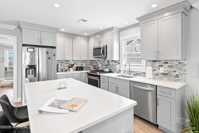 Building Photo - 315 Hiering Ave