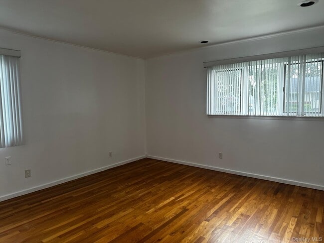 Building Photo - 46 Haverford Rd